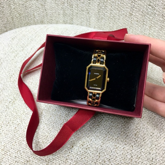 Authentic CHANEL Premiere watch gold black Large size - Picture 2 of 16